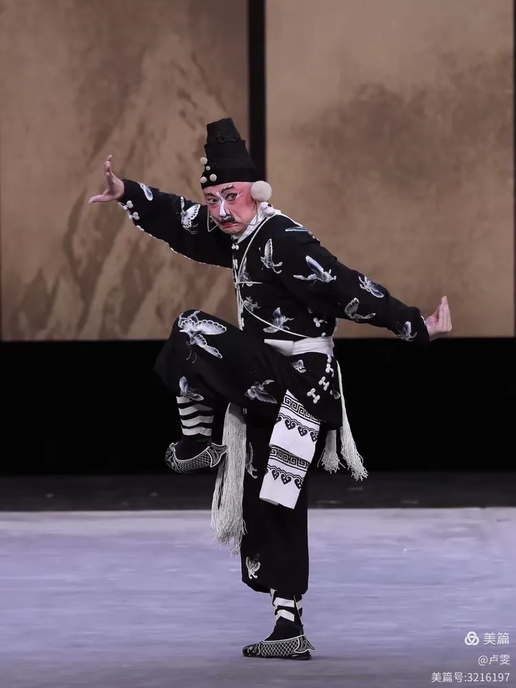 一驹,孙伟导演:陈金山操琴:张纪华司鼓:金正明潘梓健 饰演 王伯燕郝帅